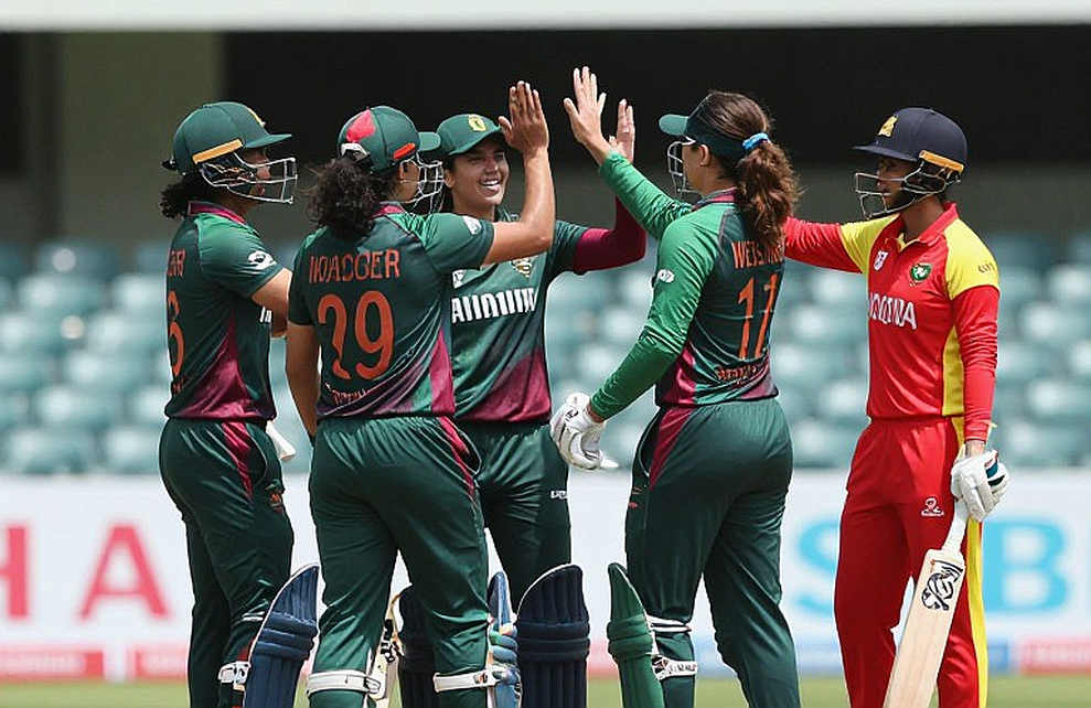 এগারো ওভারে শেষ হওয়া ম্যাচ, আর খোলা থাকা লেজার